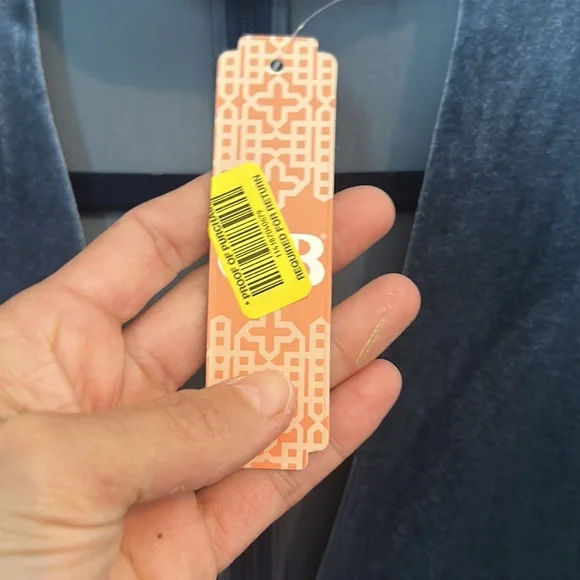 Gianni Bini Velvet Deep V Neck Romper XS - Picture 14 of 14